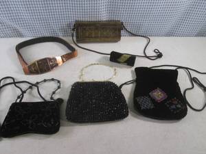 lot 243 image: (C-4) Brass Purse  Copper Stretch...