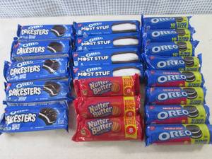 lot 276 image: (B-1) 20 Assorted Packs of Cookies ...