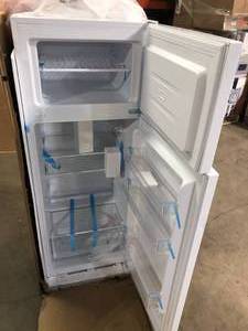 lot 13 image: Magic Chef 7.3 cu. ft. 2-Door Mini Fridge in White with Freezer  Customer Returns See Pictures