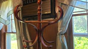 lot 185 image: Vintage corner hat and coat rack, s...