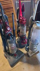 lot 119 image: Lot of 4 vacuume cleaners. With a l...