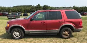 lot 2 image: 2002 Ford Explorer XLT 4x4