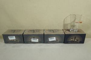 lot 48 image: 4 Lucky Shot Beer Pint Glasses with Bullet 1776