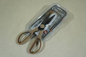 lot 74 image: Camillus Pro Game Shears