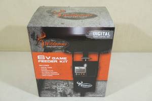 lot 92 image: Wildgame 6V Game Feeder Kit