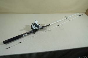 lot 104 image: Shakespeare Ugly Stik Walleye 7 6 Fishing RodReel Combo