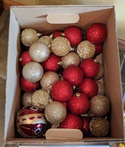 Gold and Red Holiday Decor