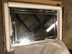 StyleWell Medium Rectangle Beveled Glass Classic Mirror (36 in. H x 24 in. W) Customer Returns See Pictures