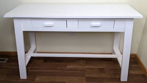 lot 24 image: White Entry Table with Drawers