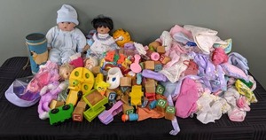 lot 18 image: Large Collection of Toys, Dolls and Doll Clothes