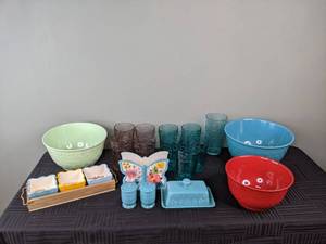 lot 37 image: Assortment of Colorful Drinking Glassware, Bowls, and Servingware