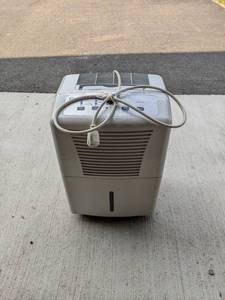 lot 102 image: GE Room Dehumidifier
