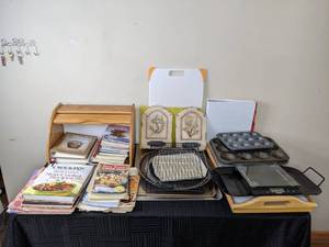 lot 84 image: Various Kitchen Items Including a Bread Box, Kitchen Scale, Cook Books and More