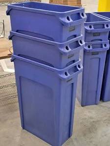 lot 132 image: Lot of (3) Rubbermaid Commercial Products 30 Plastic Trash Cans