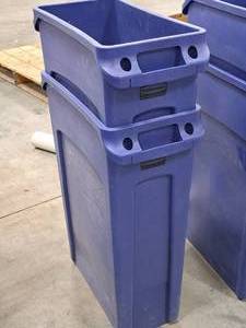 lot 133 image: Lot of (2) Rubbermaid Commercial Products 30 Plastic Trash Cans