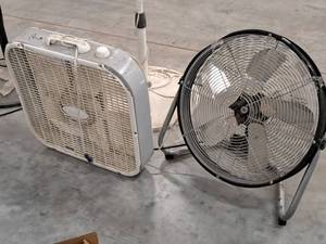 lot 145 image: Lot of (2) 20 Floor Fans - Oscillating Fan, Box Fan