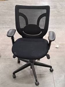 lot 148 image: Mesh Back Rolling Office Arm Chair