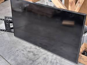 lot 188 image: Vizio 55 Flatscreen TV with Wall Mount