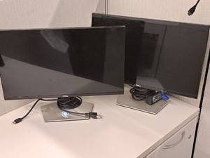 lot 219 image: Lot of (2) Dell 24 Computer Monitors