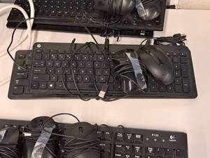 lot 239 image: Computer Accessories - (2) Wired Keyboards and (2) Wired Mice