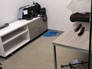 lot 312 image: Desk 2-piece