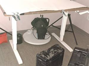 lot 315 image: Manual-Adjustable Computer Desk