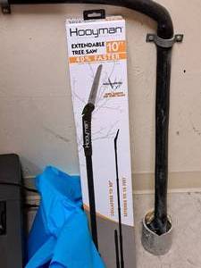 lot 339 image: Hooyman 10 Extendable Tree Saw (in original box)