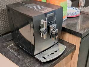 lot 355 image: Jura Cappachino Machine