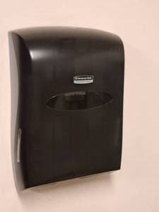 lot 366 image: Kimberly-Clark Professional Wall-Mount Paper Towel Dispenser