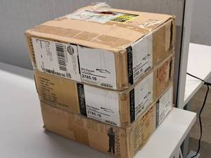 lot 693 image: Lot of (3) Sonneman Stix Square 9 LED Pendant (in box)