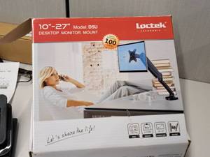 lot 698 image: 10-27 Monitor Mount