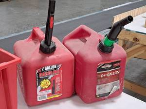 lot 409 image: Lot of (2) 2-Gallon Plastic Gas Cans