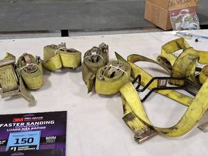 lot 425 image: Lot of (6) Ratchet Tie-Down Straps