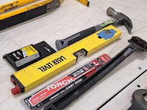 lot 428 image: Lot of (5) Hand Tools - Claw Hammer, Stanley Razor Blades, Laser Level, Cast Iron Torch, Grill Brush