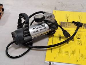 lot 440 image: Husky 130-PSI 120V Inflator 365 164