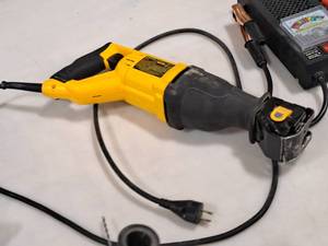lot 443 image: DeWalt Variable Speed Reciprocating Saw DWE305