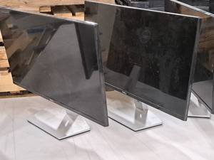 lot 493 image: Lot of (2) Dell 23 Computer Monitors