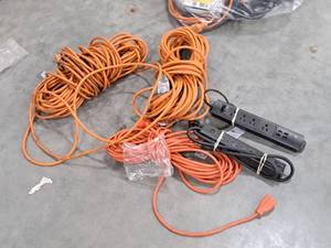 lot 530 image: Electronics - (2) Power Strips and (3) Power Cords