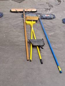 lot 540 image: Dust Broom, (2) Brooms, Push Broom, Dust Pan