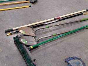lot 542 image: (2) Spades, Push Broom, Wooster Sherlock Extension 6-12