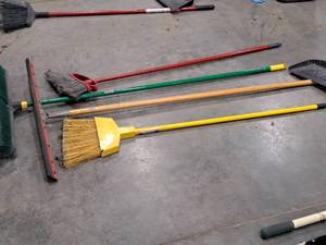 lot 543 image: (2) Brooms, Push Broom, Dust Pan, Squeegee