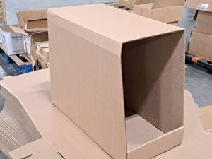 lot 614 image: Lot of  Cardboard Flats