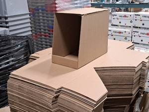 lot 617 image: Lot of (200) Cardboard Flats 23x11-12x18