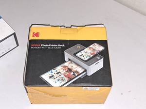 lot 647 image: Kodak Photo Printer Dock (in box)