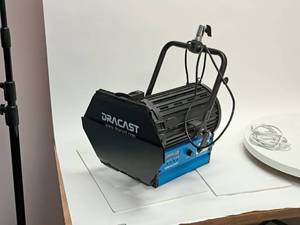 lot 271 image: Dracast Light DRPL-FL-2000D