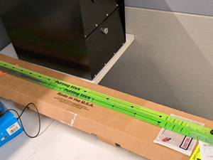 lot 379 image: Putting Stick (in box)
