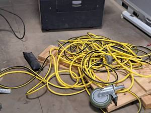 lot 733 image: Lot of (2) Extension Cords