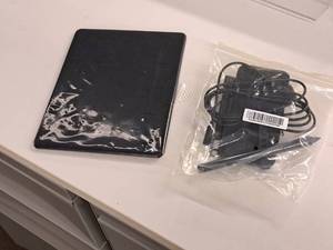 lot 739 image: Wacom Intuos Pen Tablet CTL-4100 with Pen, Power Cord and Accessories