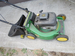 John Deere Trim Mower