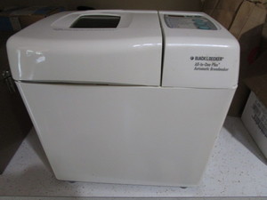 B&D Breadmaker
